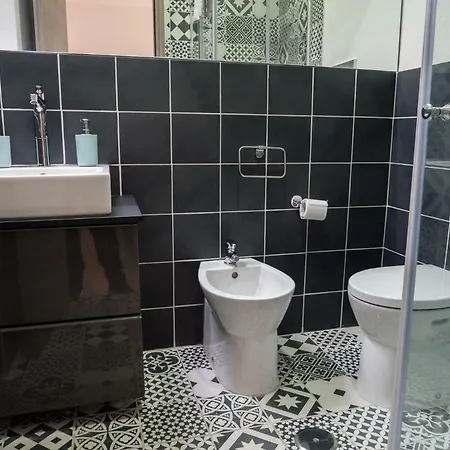 Interno2 3*